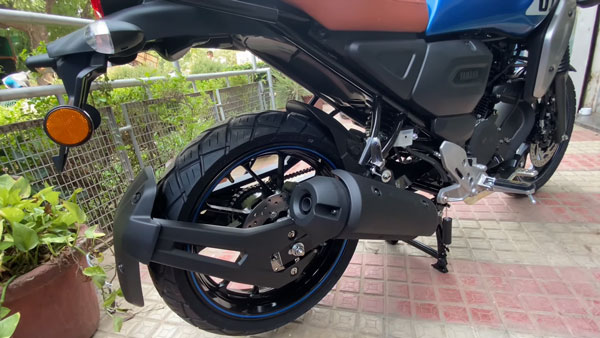 ഷോറൂമുകളിൽ എത്തിത്തുടങ്ങി, വിപണിപിടിക്കാൻ പുതിയ യമഹ FZ-X