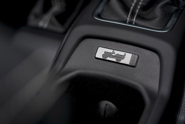 80-ന്റെ നിറവില്‍ ജീപ്പ്; റാങ്ലറിന് ആനിവേഴ്‌സറി സ്‌പെഷ്യല്‍ എഡിഷന്‍ സമ്മാനിച്ചു