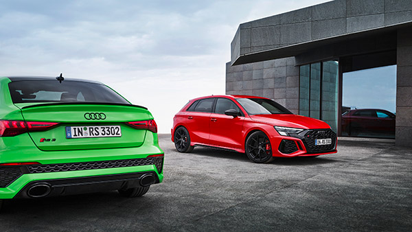 മെർസിഡീസ് AMG ശ്രേണിക്ക് വെല്ലുവിളിയായി RS 3 പെർഫോമെൻസ് മോഡലുകൾ അവതരിപ്പിച്ച് ഔഡി