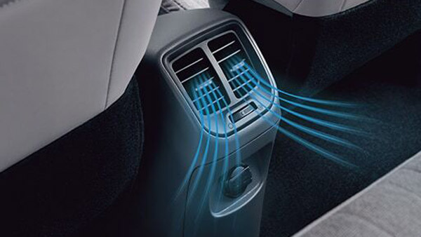 കാലത്തിനൊപ്പം പടിയിറങ്ങി വന്ന ആഢംബരങ്ങൾ; ഇന്ന് മിഡ് റേഞ്ച് കാറുകളിലും ലഭ്യമായ ലക്ഷ്വറി ഫീച്ചറുകൾ