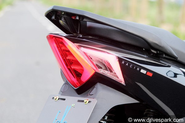 ആദ്യകാഴ്ചയില്‍ തന്നെ ആരെയും മയക്കും; ഈവ് ആട്രിയോയുടെ റിവ്യൂ വിശേഷങ്ങള്‍