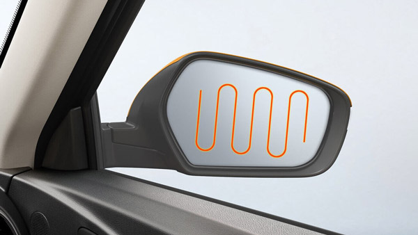 കാലത്തിനൊപ്പം പടിയിറങ്ങി വന്ന ആഢംബരങ്ങൾ; ഇന്ന് മിഡ് റേഞ്ച് കാറുകളിലും ലഭ്യമായ ലക്ഷ്വറി ഫീച്ചറുകൾ