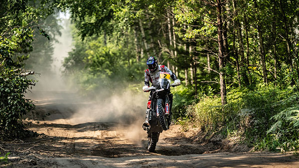 2021 സില്‍ക്ക് വേ റാലി; മൂന്നാം സ്ഥാനം കരസ്ഥമാക്കി ഹീറോ മോട്ടോര്‍സ്‌പോര്‍ട്‌സ് ടീം