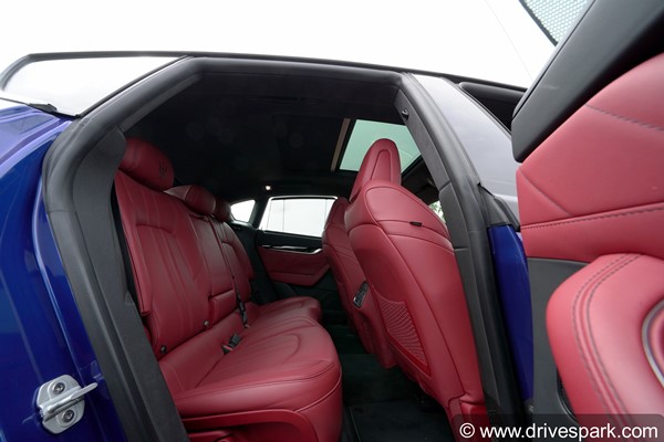 കരുത്തിന്റെയും ആഢംബരത്തിന്റെയും പ്രതീകമായ ഇറ്റാലിയൻ എസ്‌യുവി; മസെരാട്ടി ലവാന്റെ റിവ്യൂ വിശേഷങ്ങൾ