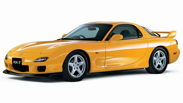 സാധാരണക്കാരല്ല! അസാധാരണ എഞ്ചിനുകളുമായി വിപണിയിലെത്തിയ ചില മോഡലുകൾ