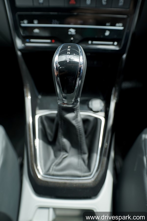 കുഷാക്കിന് വില കൂടുതലല്ലേയെന്ന് ആളുകള്‍?; വ്യക്തത വരുത്തി സ്‌കോഡ