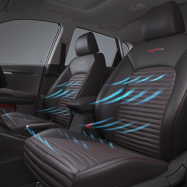 കാലത്തിനൊപ്പം പടിയിറങ്ങി വന്ന ആഢംബരങ്ങൾ; ഇന്ന് മിഡ് റേഞ്ച് കാറുകളിലും ലഭ്യമായ ലക്ഷ്വറി ഫീച്ചറുകൾ