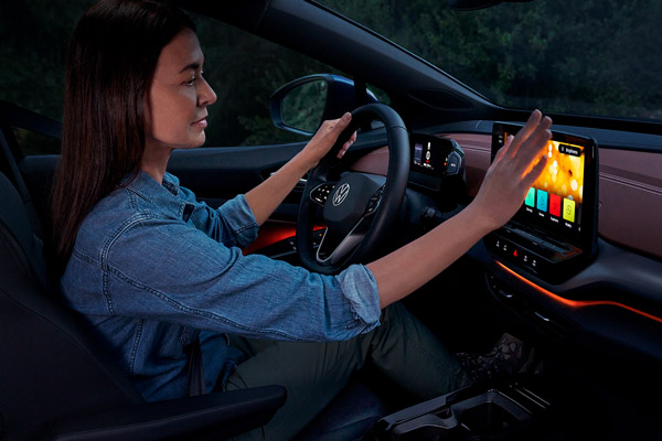 ടെസ്‌ലയ്ക്കെതിരെ ടെക്ക് യുദ്ധത്തിനൊരുങ്ങി ഫോക്‌സ്‌വാഗൺ; പുത്തൻ ID.4 ഇവിയുടെ ചില സ്മാർട്ട് സവിശേഷതകൾ