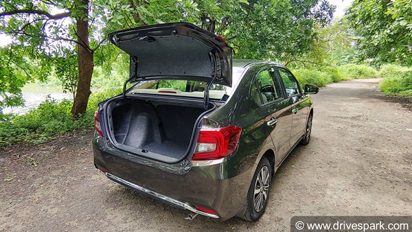 മുഖംമിനുക്കി അമേസിംഗായി; പുതിയ Honda Amaze ഫെയ്‌സ്‌ലിഫ്റ്റിന്റെ റിവ്യൂ വിശേഷങ്ങൾ