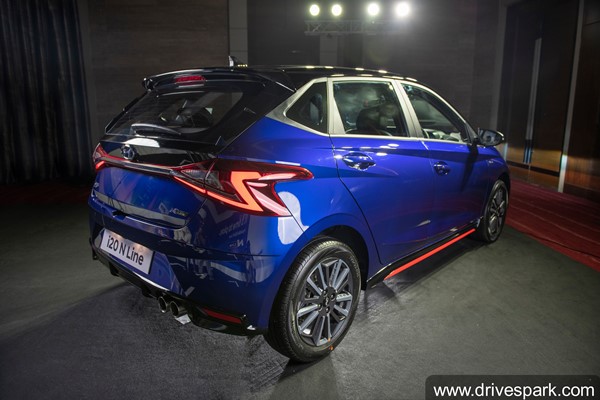 Hyundai i20 N-Line vs i20; നോർമൽ ഹോട്ട് ഹാച്ചുകളുടെ സമാനതകളും വ്യത്യാസങ്ങളും