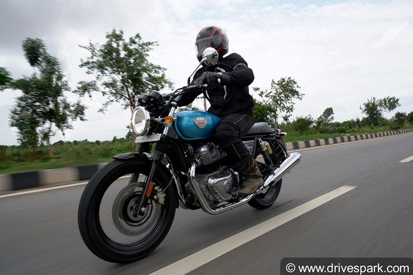 റോയല്‍ എന്‍ഫീല്‍ഡ് നിരയിലെ ക്ലാസിക് താരം; ബിഎസ് VI ഇന്റര്‍സെപ്റ്റര്‍ 650 റിവ്യൂ വിശേഷങ്ങള്‍ ഇതാ