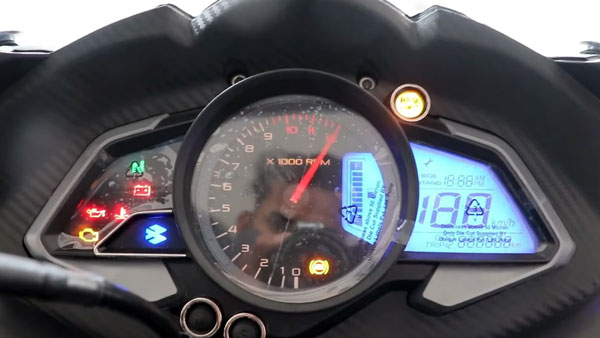 പുതിയ കളര്‍ ഓപ്ഷനില്‍ Pulsar RS200-നെ തിരിച്ചെത്തിച്ച് Bajaj; ഫസ്റ്റ്‌ലുക്ക് വോക്ക്എറൗണ്ട് വീഡിയോ ഇതാ
