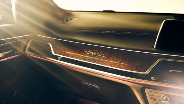 740Li M സ്‌പോര്‍ട്ട് പതിപ്പ് അവതരിപ്പിച്ച് ബിഎംഡബ്ല്യു; വില, ഫീച്ചറുകള്‍ ഇങ്ങനെ