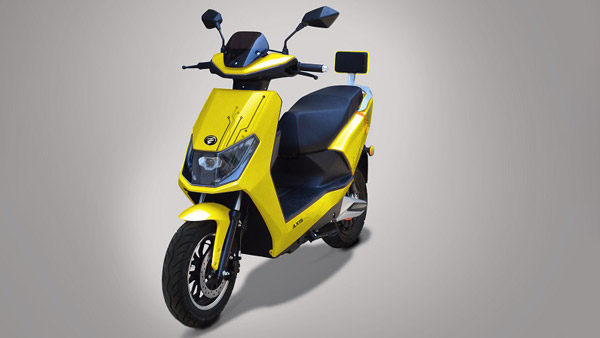 പൂര്‍ണ ചാര്‍ജില്‍ 75 കിലോമീറ്റര്‍ സഞ്ചരിക്കാം; ഇലക്ട്രിക് സ്‌കൂട്ടറുകള്‍ അവതരിപ്പിച്ച് EVTRIC