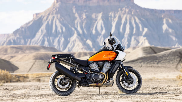 പാൻ അമേരിക്ക 1250 അഡ്വഞ്ചർ ടൂററിന്റെ ഡെലിവറി ആരംഭിച്ച് ഹാർലി; ഇന്ത്യയിലെ ആദ്യ ഉടമ ഒരു വനിത