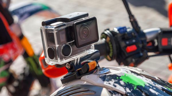 ബ്ലൂടൂത്ത് ചട്ടങ്ങൾക്ക് പിന്നിലെ കേരള MVD അവതരിപ്പിക്കുന്ന പുത്തൻ നിയമം; ഹെൽമെറ്റ് മൗണ്ട് ക്യാമറയുണ്ടേൽ ലൈസൻസ് റദ്ദാക്കും