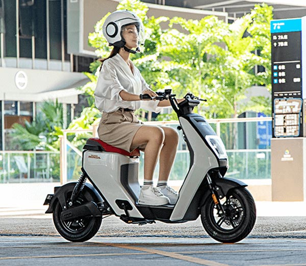 കാഴ്ച്ചയിൽ കൗതുകം, പ്രായോഗികതയിൽ കെങ്കേമം! ഇതാണ് ഹോണ്ടയുടെ പുതിയ യൂ-ബീ ഇലക്‌ട്രിക് സ്‌കൂട്ടർ