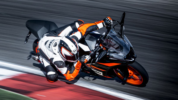 വിപണി കളറാക്കാനൊരുങ്ങി ടൂ-വീലർ നിർമ്മാതാക്കൾ; ദീപാവലി സീസണിന് മുമ്പായി പുറത്തിറങ്ങാനൊരുങ്ങുന്ന മോഡലുകൾ