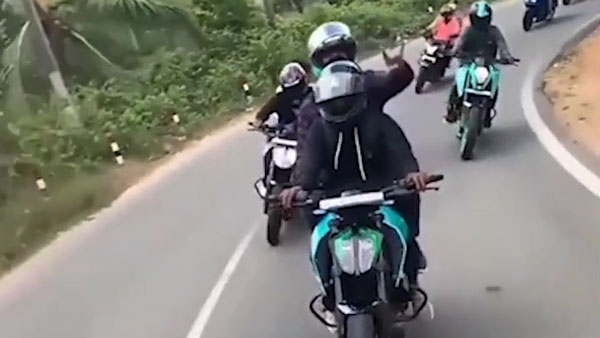 കിലോമീറ്റർ കാണിക്കാതിരിക്കാൻ ഓഡോമീറ്റർ ഡിസ്കണക്റ്റ് ചെയ്ത് വാഹനമോടിച്ച ഡീലർഷിപ്പിന് MVD -യുടെ മുട്ടൻ പണി