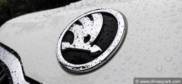 Kushaq 1.5 ലിറ്റർ യൂണിറ്റിന് ചെലവ് കുറയും; പുതിയ മിഡ് സ്പെക്ക് വേരിയന്റ് പുറത്തിറക്കാനൊരുങ്ങി Skoda