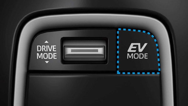 ഓട്ടത്തില്‍ തനിയെ ചാര്‍ജാകും; ഇലക്‌ട്രിക്കിന് പകരം ഹൈബ്രിഡിലേക്ക് ചേക്കാറാൻ മാരുതി, കൂട്ടിന് ടൊയോട്ടയും