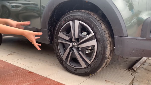 2021 ടിയാഗോ NRG -യെ അടുത്തറിയാം; വോക്ക്എറൗണ്ട് വീഡിയോ പുറത്ത്