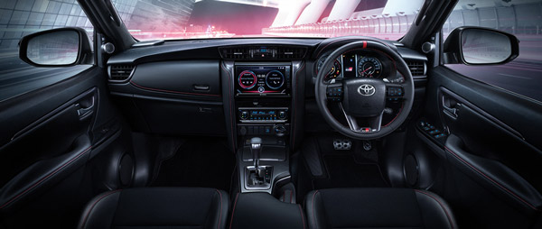 GR സ്പോർട്ടി വേരിയന്റിൽ അണിഞ്ഞൊരുങ്ങി Toyota Fortuner ലെജൻഡർ