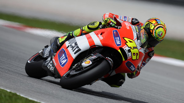 ആ വേഗകുതിപ്പ് ഇനിയില്ല; സീസൺ അവസാനത്തോടെ വിരമിക്കുന്നതായി പ്രഖ്യാപിച്ച് വാലന്റീനോ റോസി