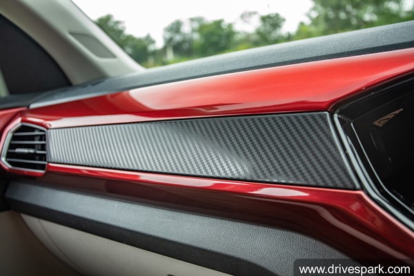 എസ്‌യുവി വിപണിയിൽ വിസ്‌മയം തീർക്കാൻ ഫോക്‌സ്‌വാഗൺ ടൈഗൂൺ; റിവ്യൂ വിശേഷങ്ങൾ അറിയാം