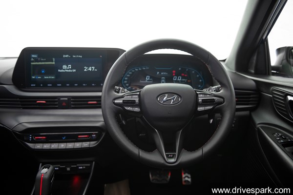 Hyundai-യുടെ കരുത്തനാവാന്‍ i20 N-Line എത്തി; വില 9.84 ലക്ഷം രൂപ