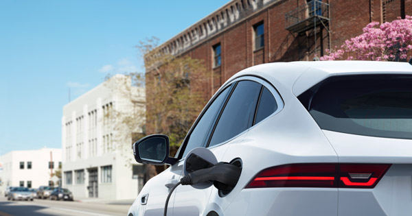 Nexon മുതൽ e-Troen വരെ; ഇന്ത്യയിലെ ഏറ്റവും മികച്ച ഹൈ-വോൾട്ടേജ് ഇലക്‌ട്രിക് കാറുകൾ