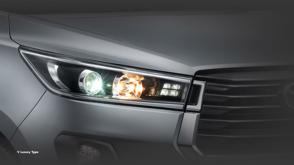 ഗ്യാരേജില്‍ വീണ്ടും പുതിയ അഥിതി; Toyota Innova Crysta സ്വന്തമാക്കി ലാലേട്ടന്‍