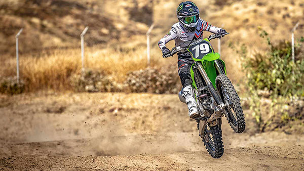 അഡ്വഞ്ചര്‍ ശ്രേണിയിലേക്ക് 2021 KX250, KX450 മോഡലുകളുമായി Kawasaki; വില 8 ലക്ഷം രൂപ മുതല്‍