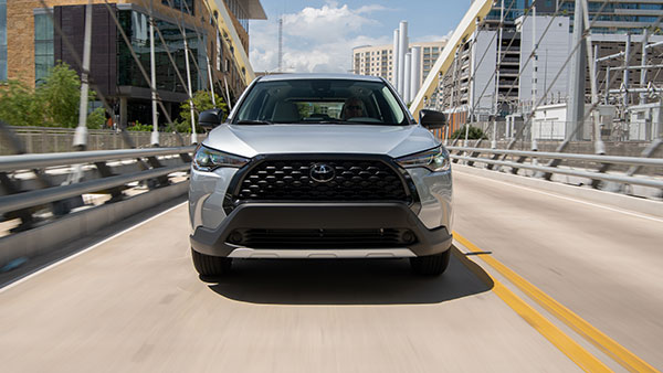 ഓൾ-വീൽ ഡ്രൈവ് ഓപ്ഷനുമായി 2022 Corolla Cross അവതരിപ്പിച്ച് Toyota