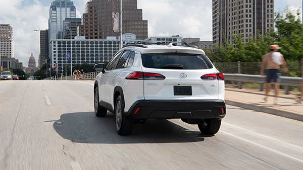 ഓൾ-വീൽ ഡ്രൈവ് ഓപ്ഷനുമായി 2022 Corolla Cross അവതരിപ്പിച്ച് Toyota