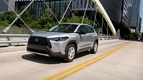 ഓൾ-വീൽ ഡ്രൈവ് ഓപ്ഷനുമായി 2022 Corolla Cross അവതരിപ്പിച്ച് Toyota