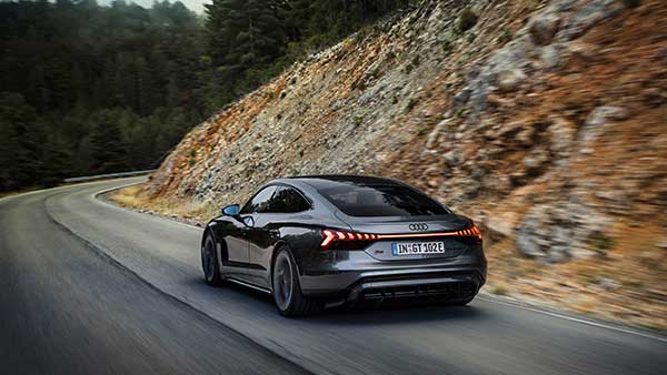 e-Tron GT ഇന്ത്യയില്‍ അവതരിപ്പിച്ച് Audi; വില 1.8 കോടി രൂപ