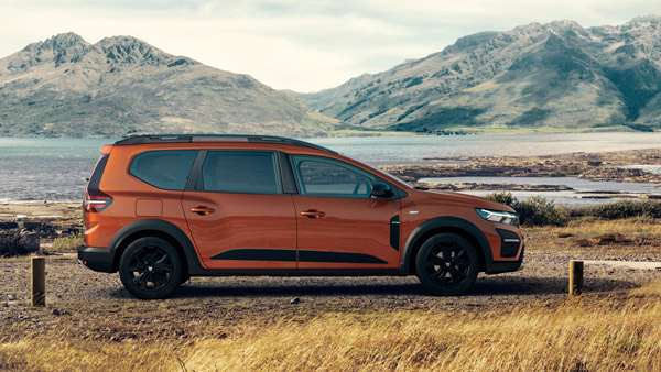 'Jogger' പുത്തൻ 7-സീറ്റർ എംപിവി മോഡലുമായി Renault; കരുത്തിന് ഹൈബ്രിഡ് എഞ്ചിനും