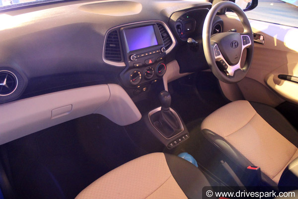 Hyundai കാര്‍ വീട്ടിലെത്തിക്കാം; സെപ്റ്റംബര്‍ മാസത്തില്‍ മികച്ച ഓഫറുകള്‍