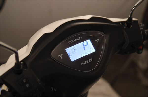 ചരിത്രനേട്ടവുമായി Pure EV; 18 മാസത്തിനിടെ വിറ്റത് 25,000 ഇലക്ട്രിക് സ്‌കൂട്ടറുകള്‍