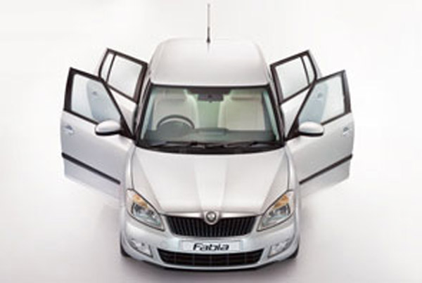 കാര്യമായി പരിശ്രമിച്ചിട്ടും ക്ലച്ച് പിടിക്കാതെ ഇന്ത്യൻ വിപണിയിൽ അടിപതറിയ ഹാച്ച്ബാക്കുകൾ