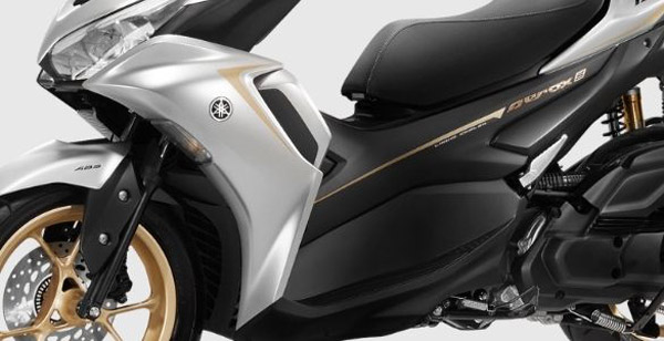 കാത്തിരിപ്പിന് വിരാമം കുറിച്ച് Yamaha Aerox 155 മാക്സി സ്കൂട്ടറും R15 M മോട്ടോർസൈക്കളിലും നാളെ വിപണിയിലെത്തും