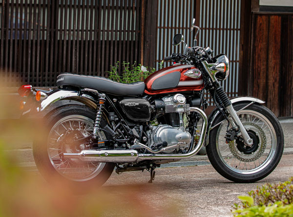 റെട്രോ ക്ലാസിക് W800-നെ നവീകരിച്ച് Kawasaki; ഇന്ത്യയിലേക്ക് അടുത്ത വര്‍ഷം ആദ്യം