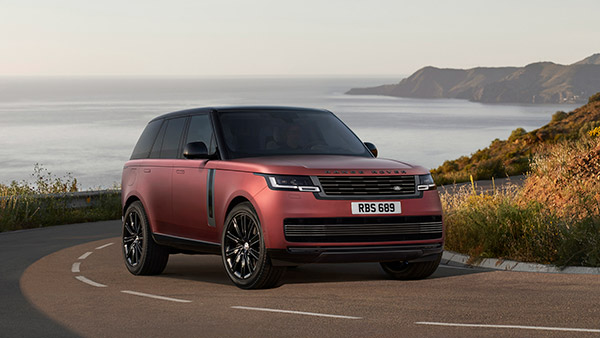 അത്രമേൽ രാജകീയം​; ആഢംബരത്തികവോടെ പുത്തൻ റേഞ്ച് റോവറിനെ വിപണിയിൽ അവതരിപ്പിച്ചു