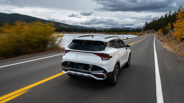 കൂടുതൽ വലുപ്പത്തിൽ മികച്ച ടെക്കുമായി Sportage എസ്‌യുവിയുടെ പുതുതലമുറ അവതരിപ്പിച്ച് Kia