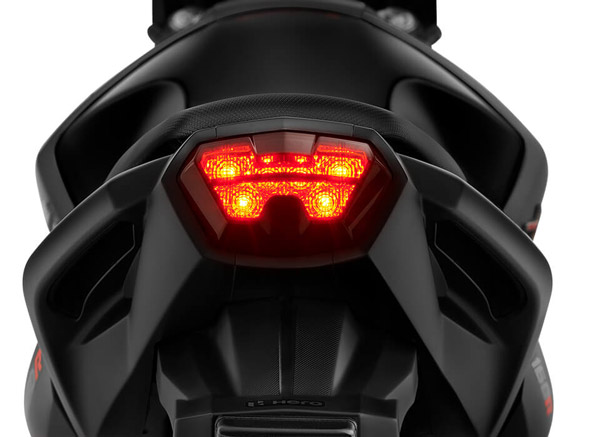 കോസ്‌മെറ്റിക് നവീകരണങ്ങളോടെ Xtreme 160R സ്റ്റെല്‍ത്ത് എഡിഷന്‍ അവതരിപ്പിച്ച് Hero; വില 1.16 ലക്ഷം രൂപ