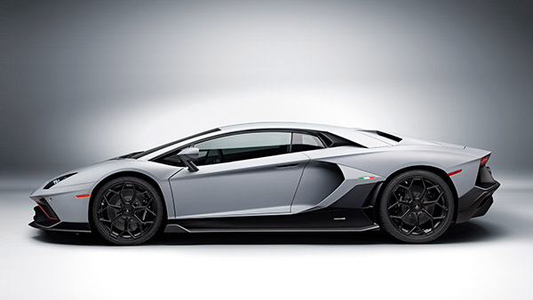ഇനി ഇല്ല! Aventador-ന്റെ 600 യൂണിറ്റും വിറ്റഴിച്ച് Lamborghini