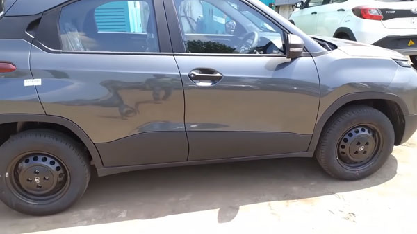 Tata Punch മൈക്രോ എസ്‌യുവിയുടെ ബേസ് പ്യുവർ മോഡലിനെ അടുത്തറിയാം; വീഡിയോ