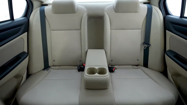 ചുവടുമാറ്റത്തിനൊരുങ്ങി Honda; Amaze-ന് സിഎന്‍ജി വേരിയന്റ് അവതരിപ്പിച്ചേക്കുമെന്ന് സൂചന