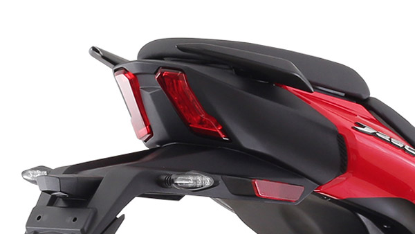 Bajaj ക്വാട്ടർ ലിറ്റർ ശ്രേണിയിൽ കേമൻ ആര്? Pulsar 250 vs Dominar 250